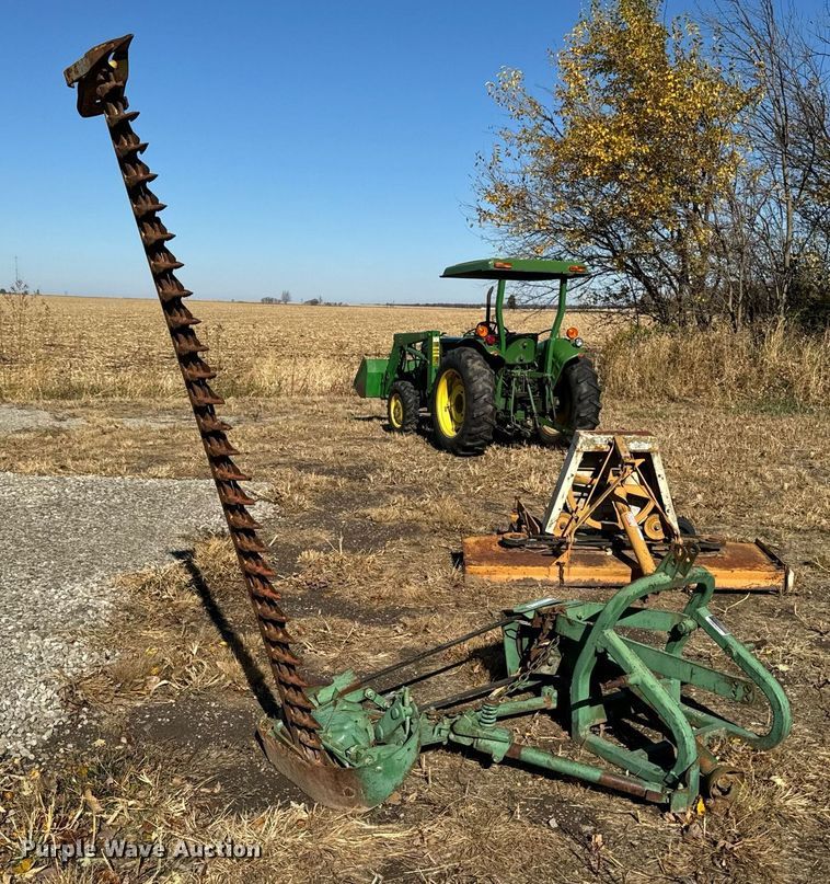 image for item EG6859 John Deere 350 sickle mower