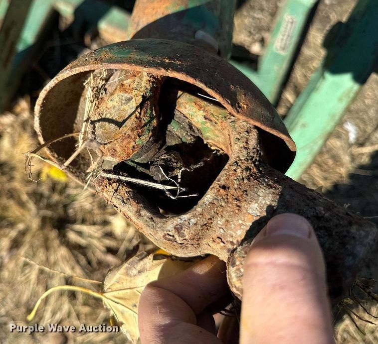 image for item EG6859 John Deere 350 sickle mower