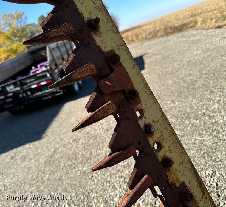 image for item EG6859 John Deere 350 sickle mower