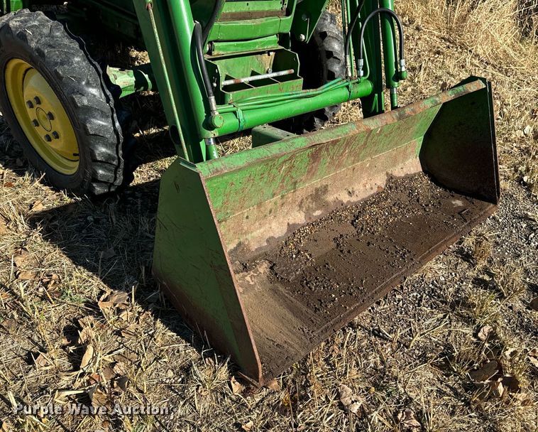 image for item EG6861 John Deere 950 MFWD tractor