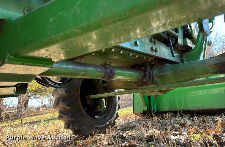 image for item EG6861 John Deere 950 MFWD tractor