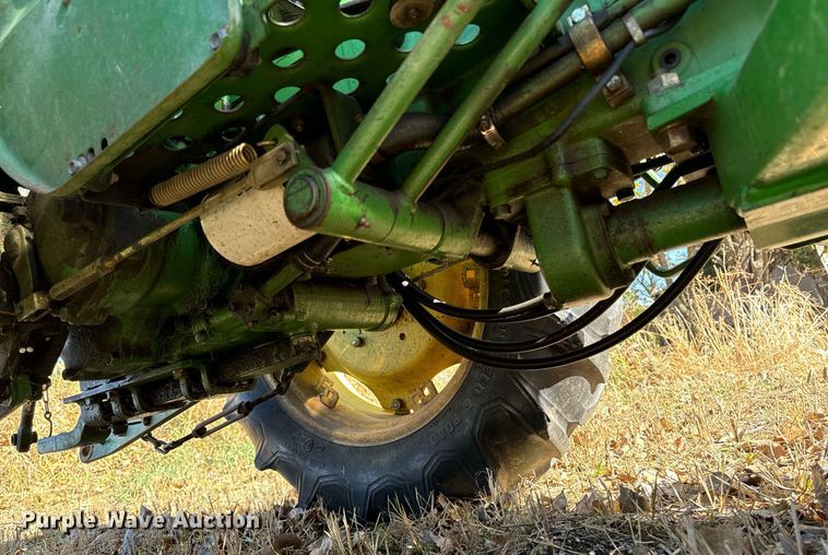 image for item EG6861 John Deere 950 MFWD tractor