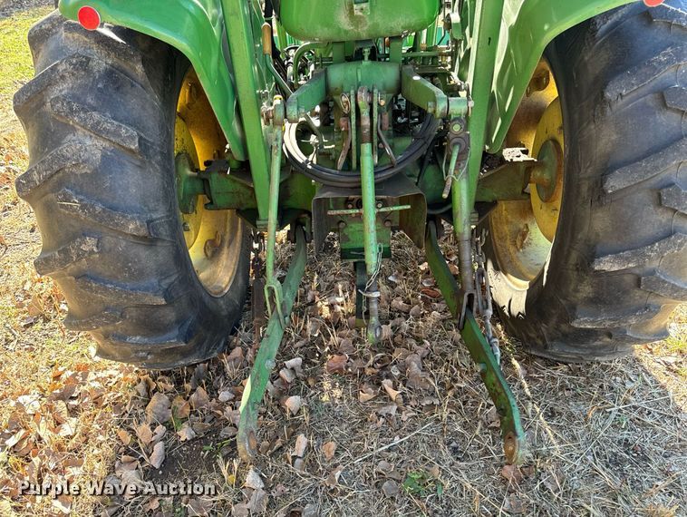 image for item EG6861 John Deere 950 MFWD tractor