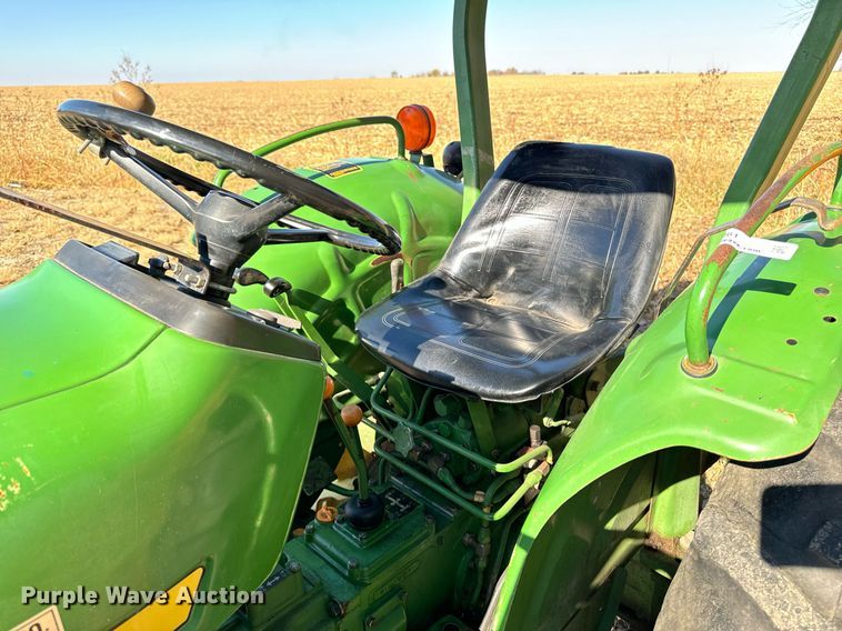 image for item EG6861 John Deere 950 MFWD tractor