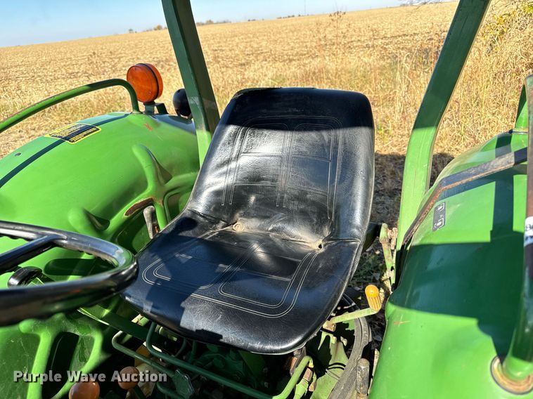 image for item EG6861 John Deere 950 MFWD tractor