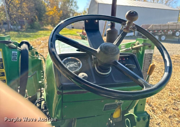 image for item EG6861 John Deere 950 MFWD tractor