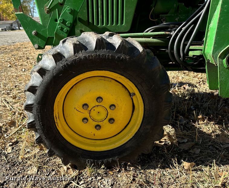 image for item EG6861 John Deere 950 MFWD tractor