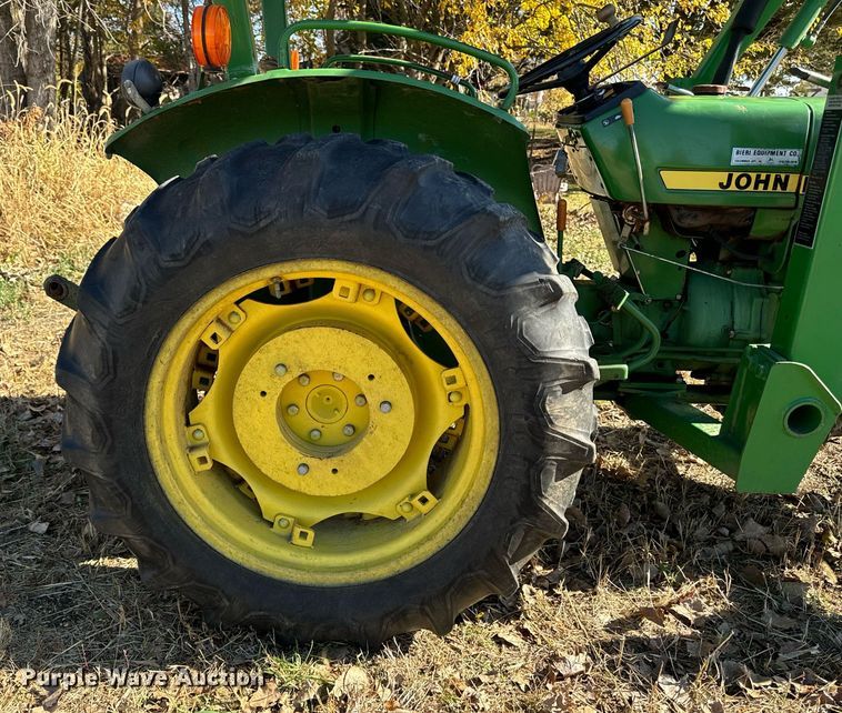 image for item EG6861 John Deere 950 MFWD tractor