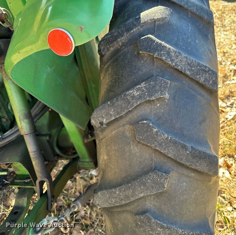 image for item EG6861 John Deere 950 MFWD tractor