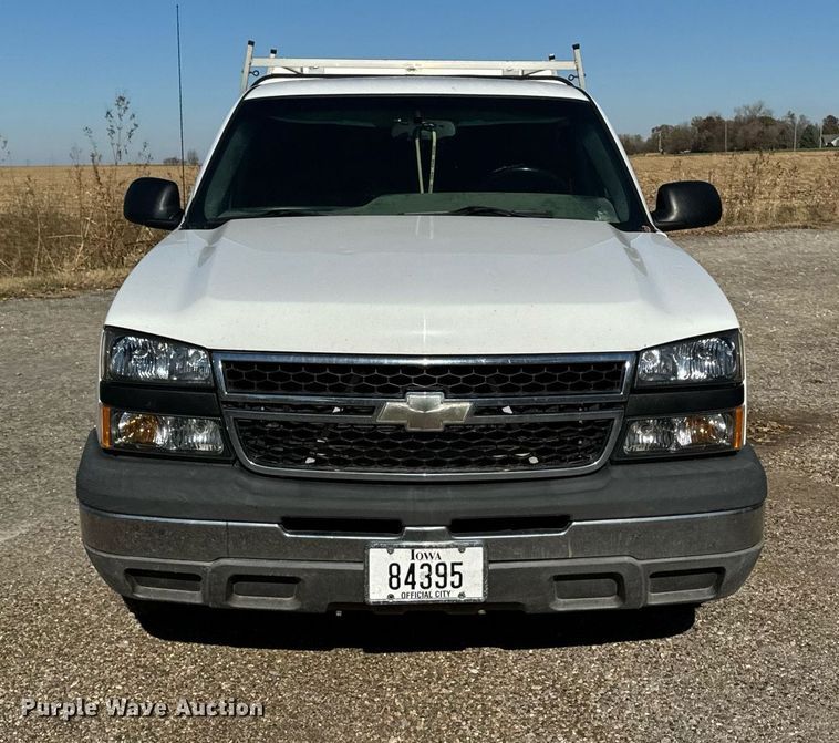 image for item EG6862 2006 Chevrolet Silverado 1500 pickup truck