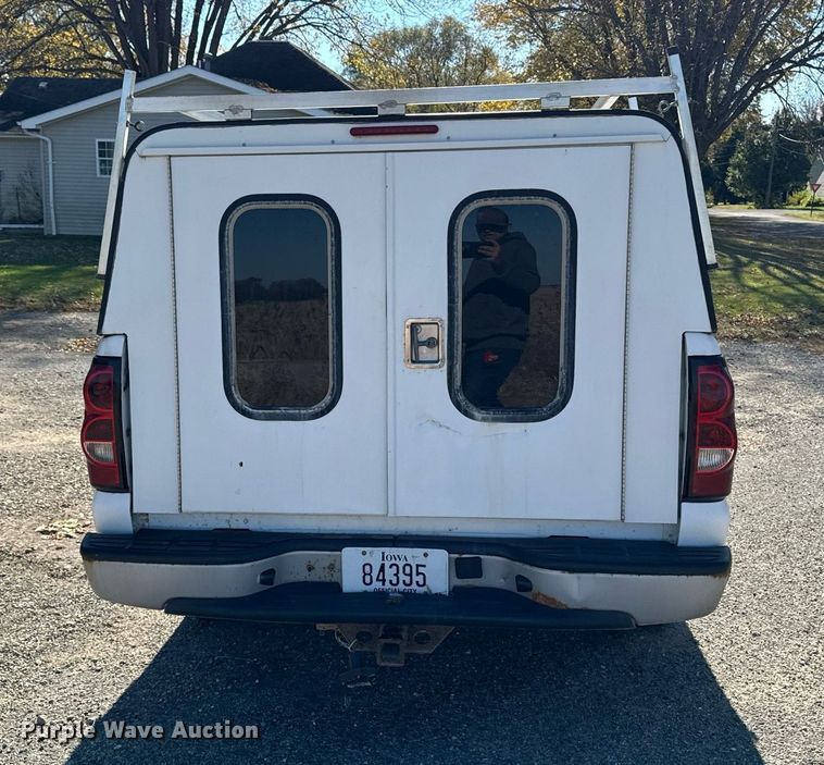 image for item EG6862 2006 Chevrolet Silverado 1500 pickup truck