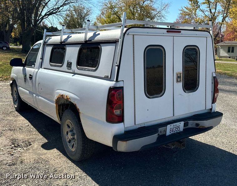 image for item EG6862 2006 Chevrolet Silverado 1500 pickup truck