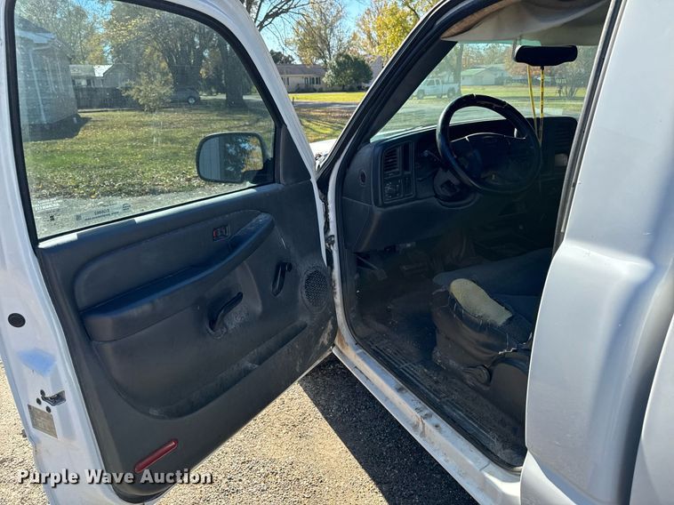 image for item EG6862 2006 Chevrolet Silverado 1500 pickup truck