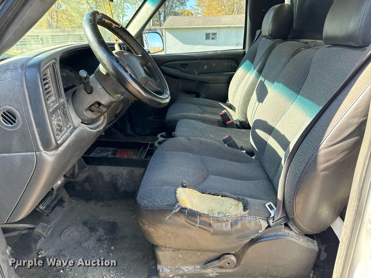 image for item EG6862 2006 Chevrolet Silverado 1500 pickup truck