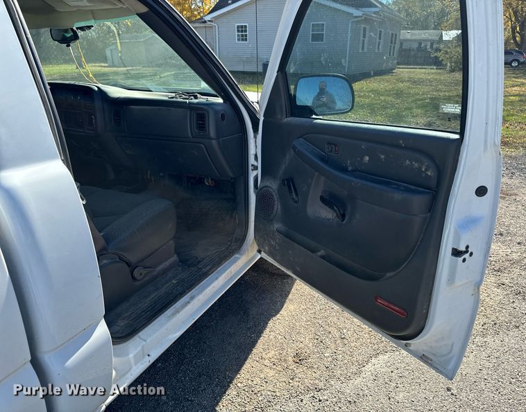 image for item EG6862 2006 Chevrolet Silverado 1500 pickup truck