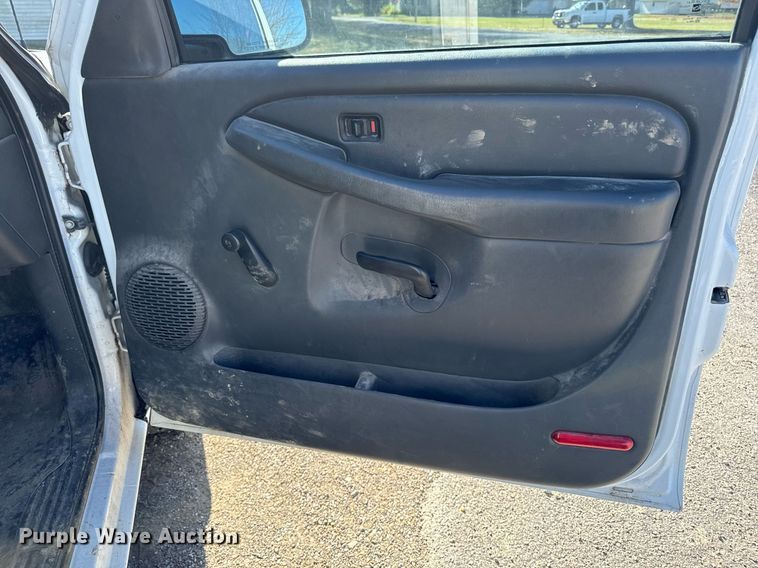 image for item EG6862 2006 Chevrolet Silverado 1500 pickup truck