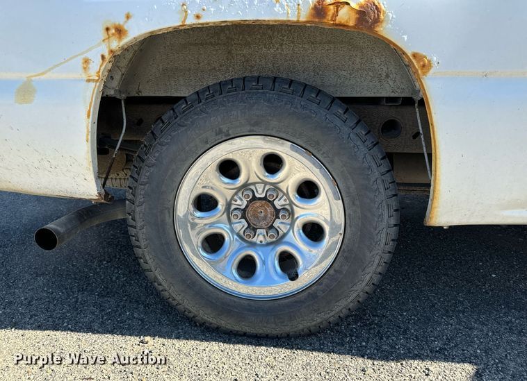 image for item EG6862 2006 Chevrolet Silverado 1500 pickup truck