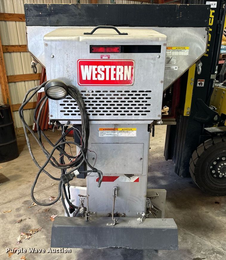 image for item EG6882 Western Icebreaker spreader