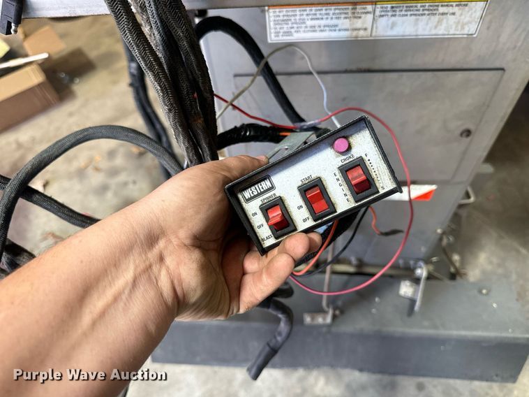 image for item EG6882 Western Icebreaker spreader