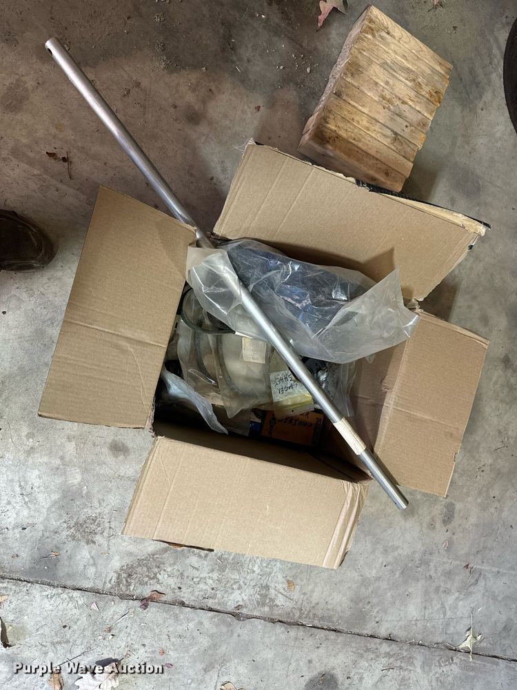 image for item EG6882 Western Icebreaker spreader