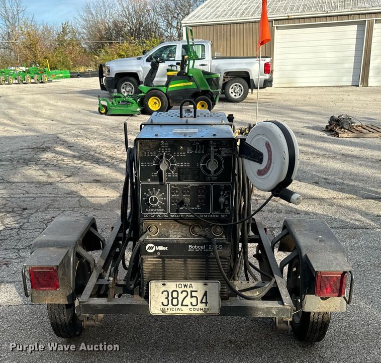 image for item EG6887 Miller Bobcat 225G welder