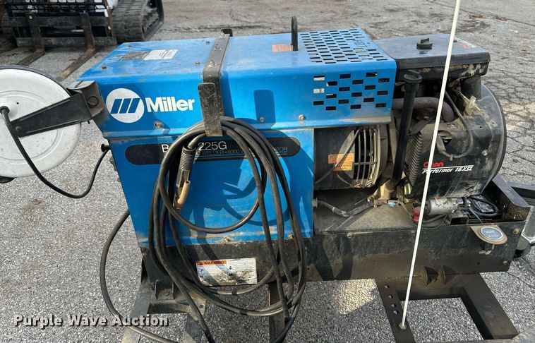 image for item EG6887 Miller Bobcat 225G welder