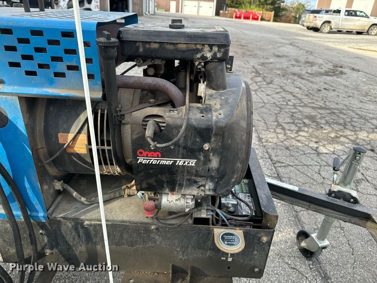 image for item EG6887 Miller Bobcat 225G welder