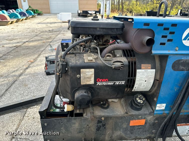 image for item EG6887 Miller Bobcat 225G welder