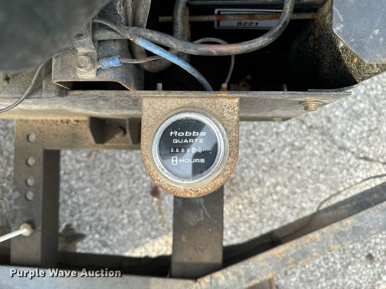 image for item EG6887 Miller Bobcat 225G welder