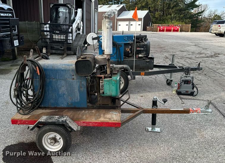 image for item EG6888 Airco Wasp welder/generator