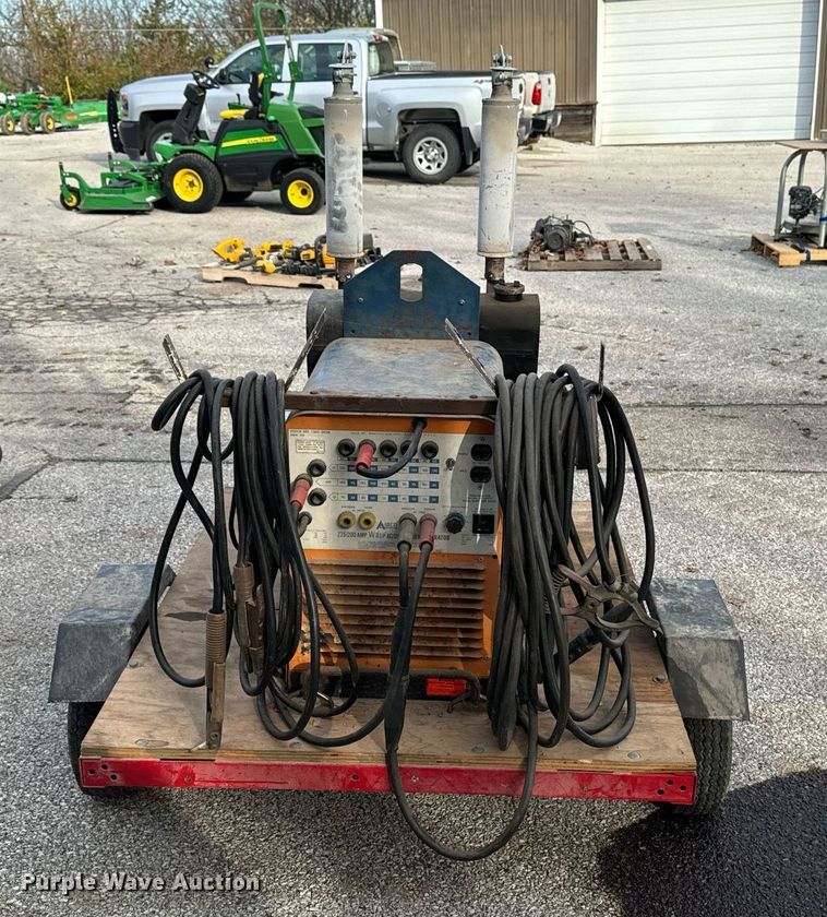 image for item EG6888 Airco Wasp welder/generator