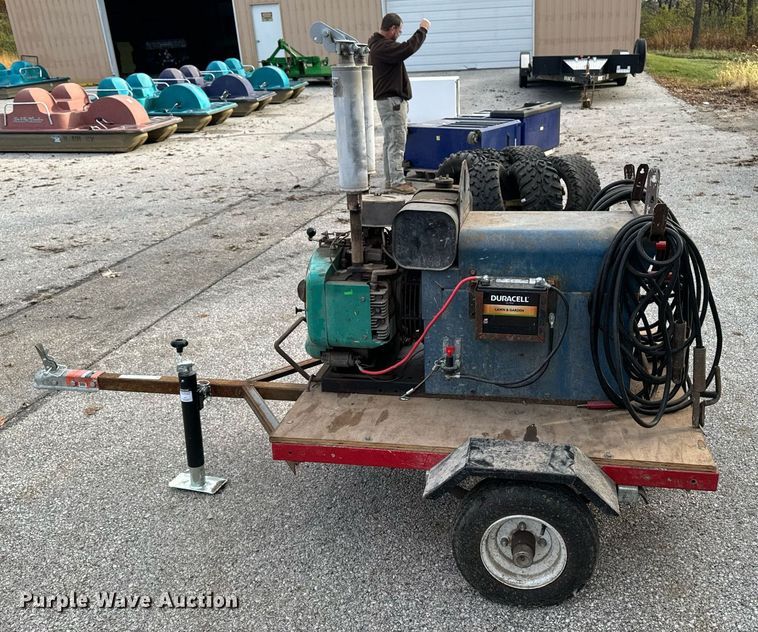 image for item EG6888 Airco Wasp welder/generator