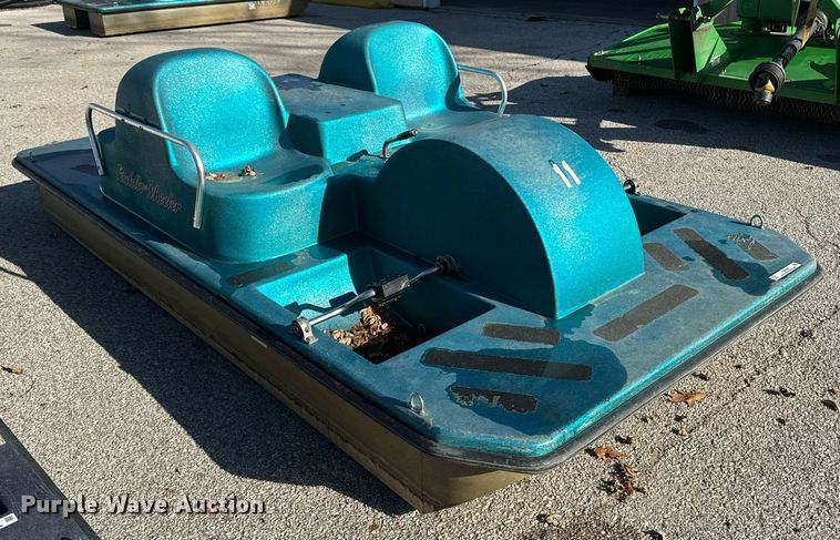 image for item EG6893 2004 Paddle Wheeler PWIR-4 paddle boat