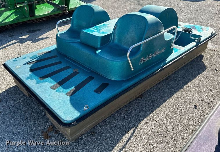 image for item EG6893 2004 Paddle Wheeler PWIR-4 paddle boat