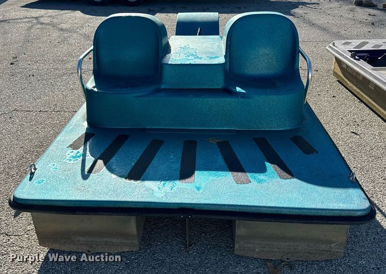 image for item EG6893 2004 Paddle Wheeler PWIR-4 paddle boat