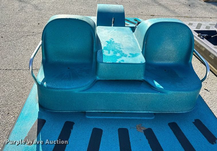 image for item EG6893 2004 Paddle Wheeler PWIR-4 paddle boat