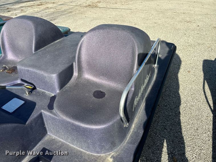 image for item EG6894 2005 Paddle Wheeler PWIR-4 paddle boat