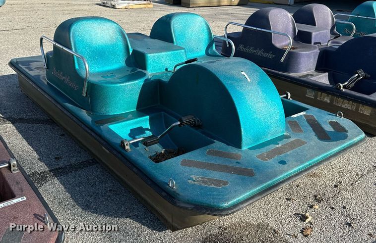 image for item EG6895 2004 Paddle Wheeler PWIR-4 paddle boat