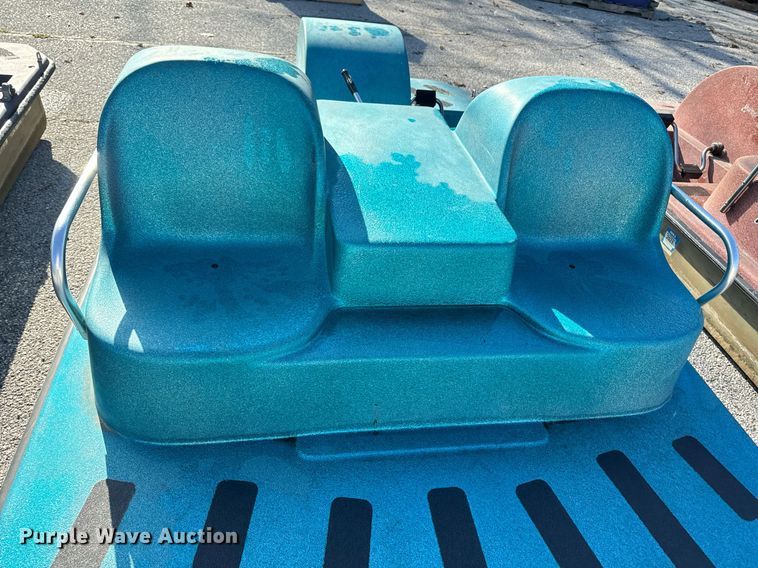 image for item EG6895 2004 Paddle Wheeler PWIR-4 paddle boat