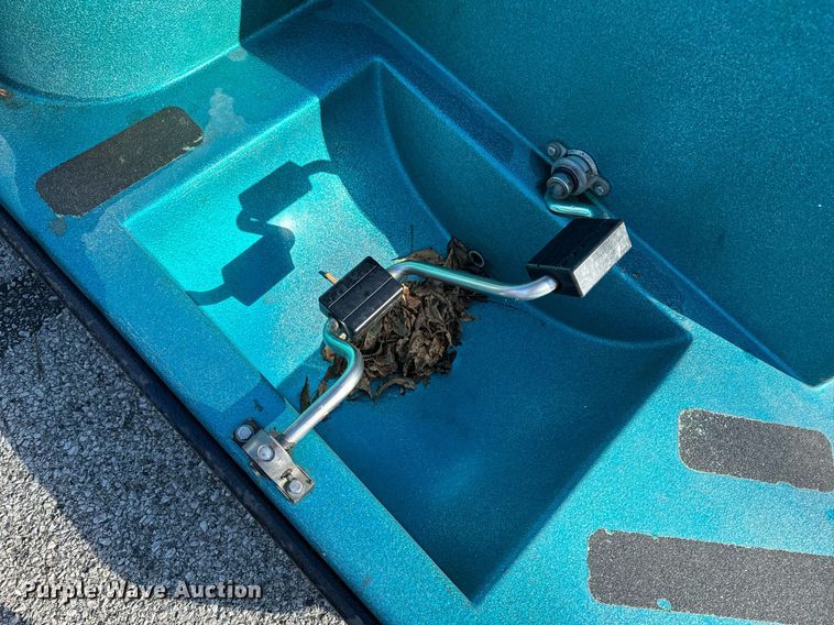 image for item EG6895 2004 Paddle Wheeler PWIR-4 paddle boat