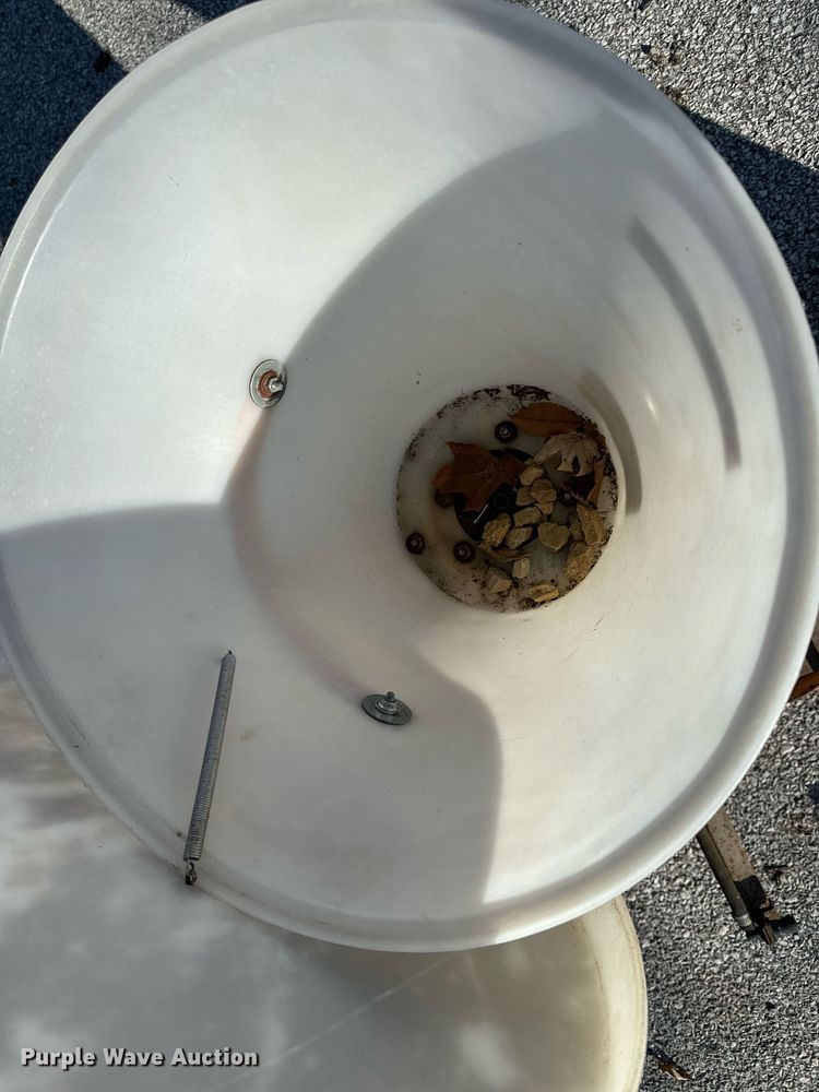 image for item EG6897 Phoenix Turf sprayer