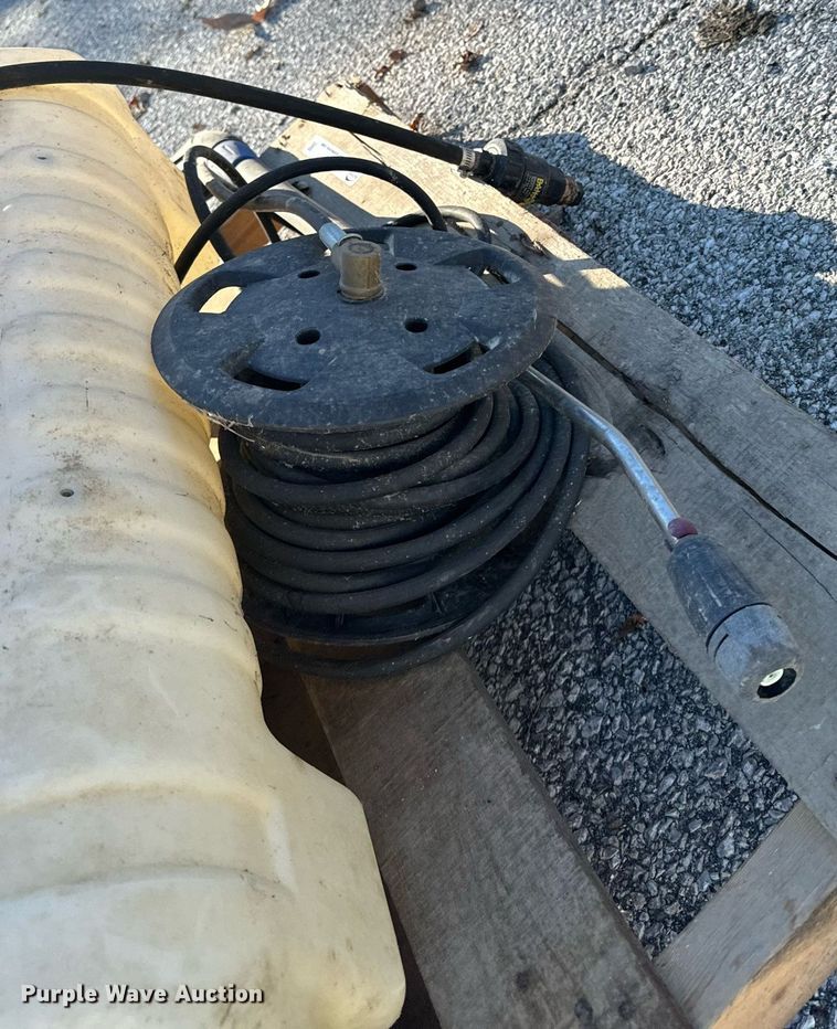 image for item EG6897 Phoenix Turf sprayer