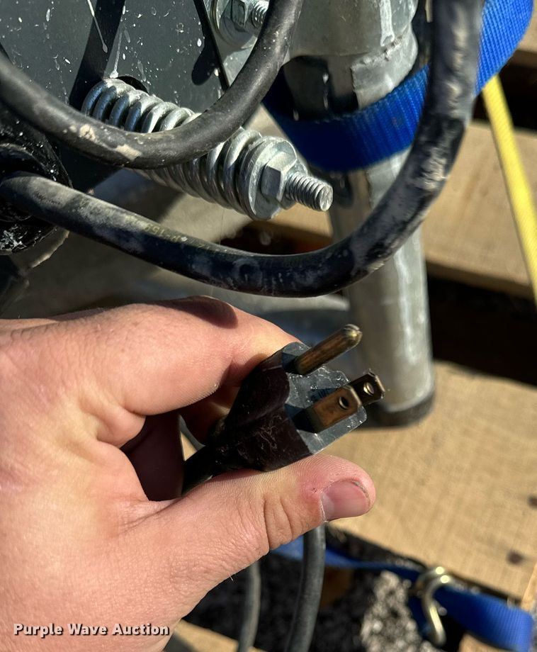 image for item EG6898 Thomas Stuart KW pottery wheel