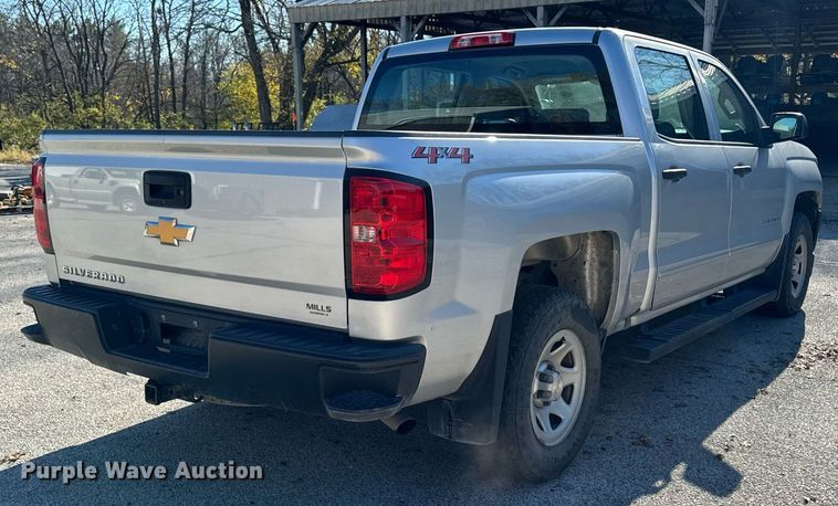 image for item EG6902 2018 Chevrolet Silverado 1500 Crew Cab pickup truck