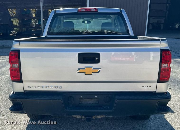 image for item EG6902 2018 Chevrolet Silverado 1500 Crew Cab pickup truck