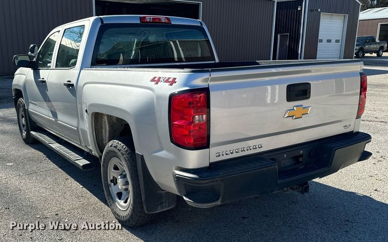 image for item EG6902 2018 Chevrolet Silverado 1500 Crew Cab pickup truck