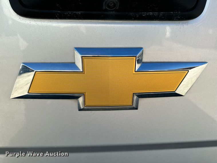 image for item EG6902 2018 Chevrolet Silverado 1500 Crew Cab pickup truck