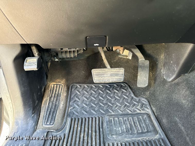 image for item EG6902 2018 Chevrolet Silverado 1500 Crew Cab pickup truck