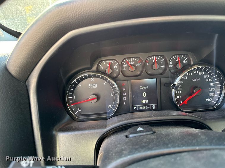 image for item EG6902 2018 Chevrolet Silverado 1500 Crew Cab pickup truck