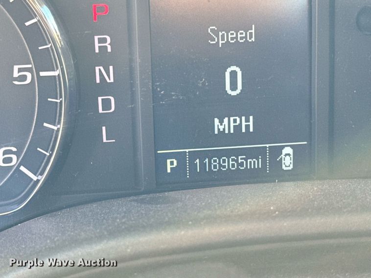 image for item EG6902 2018 Chevrolet Silverado 1500 Crew Cab pickup truck